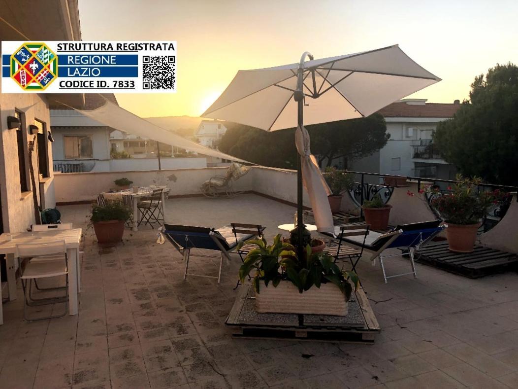 Attico Terramare - Beach & Maxi Terrace & Electricbbq Santa Marinella Kültér fotó